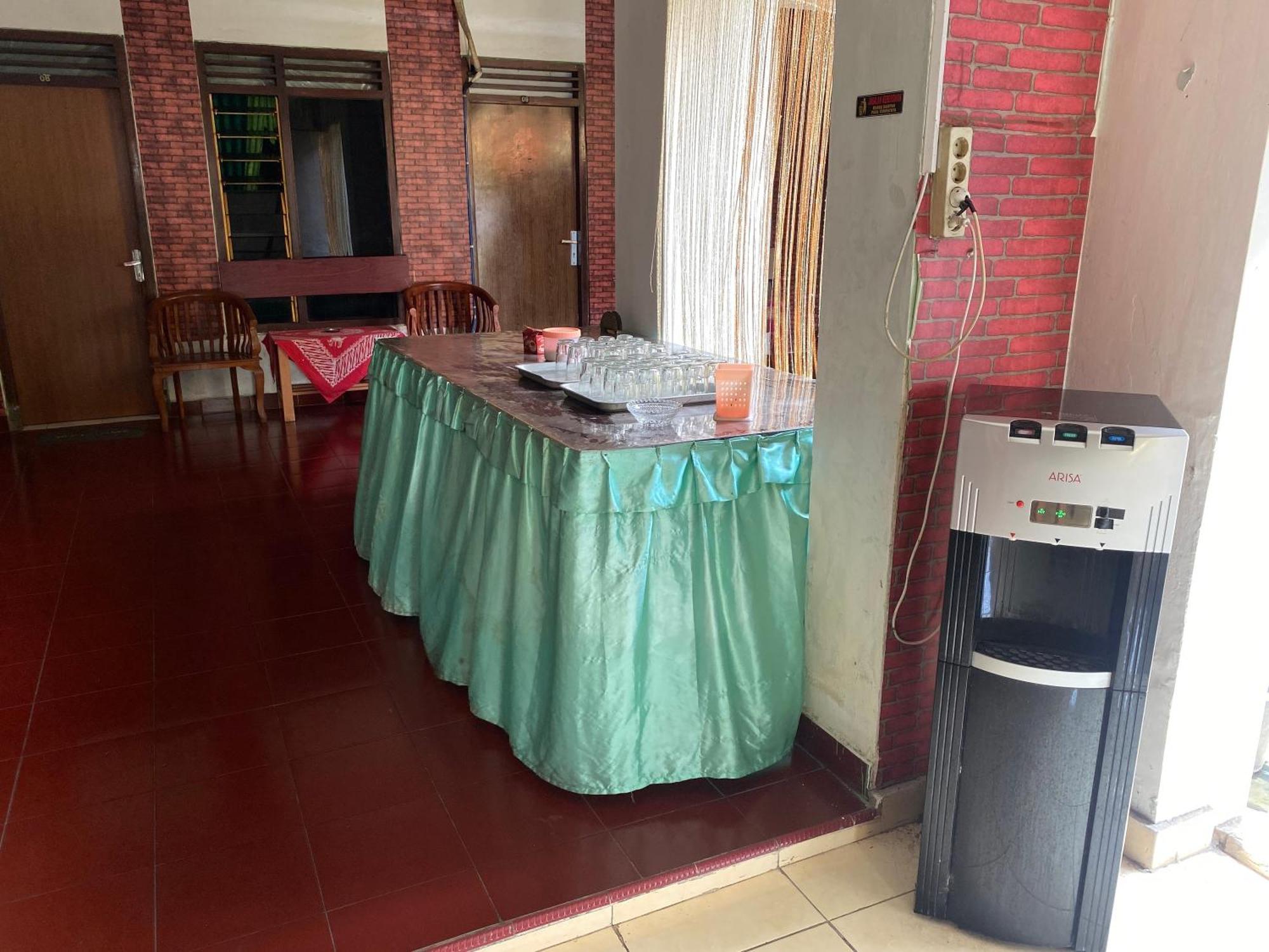 Parikesit Guest House Yogyakarta Luaran gambar