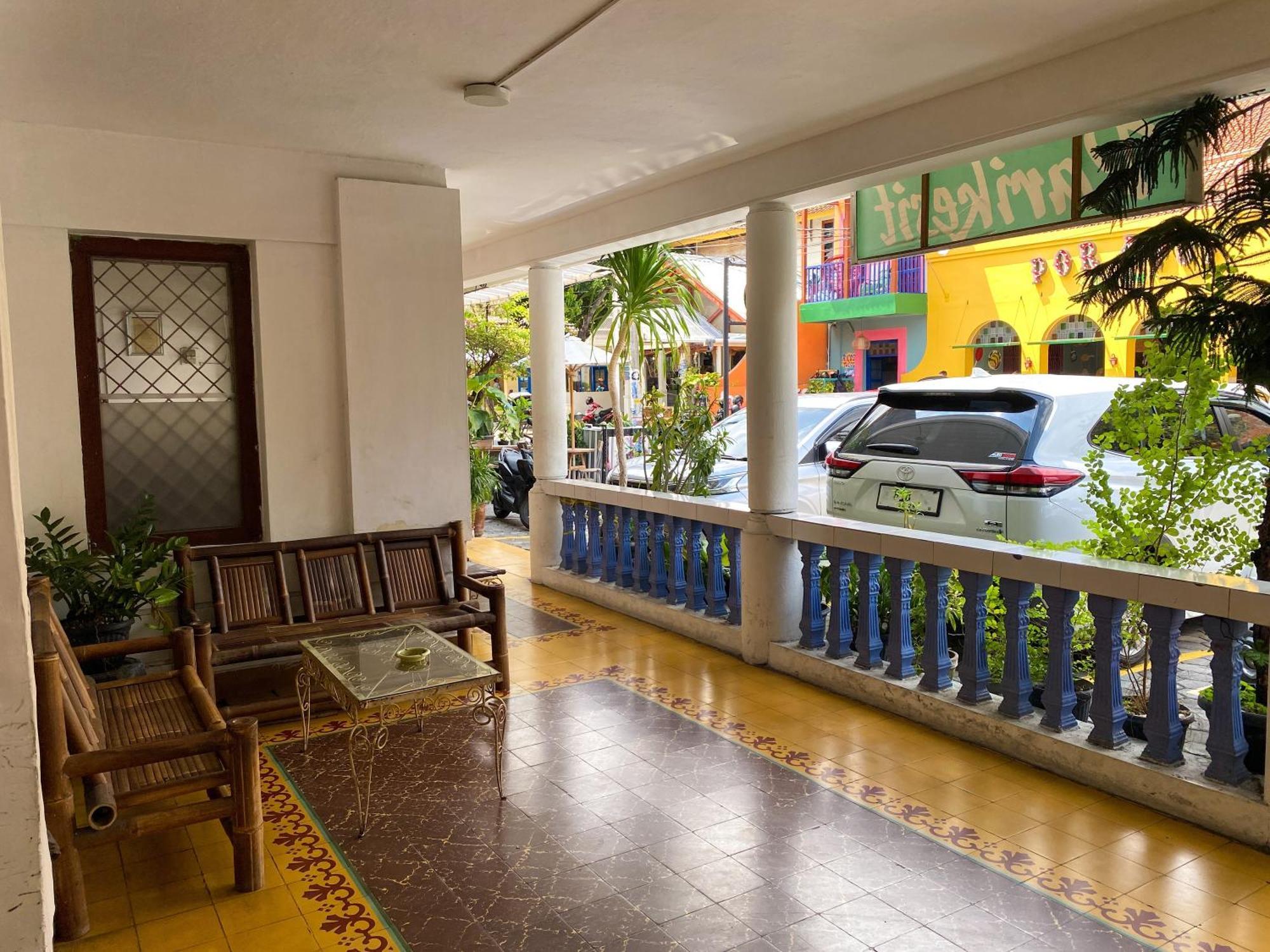 Parikesit Guest House Yogyakarta Luaran gambar