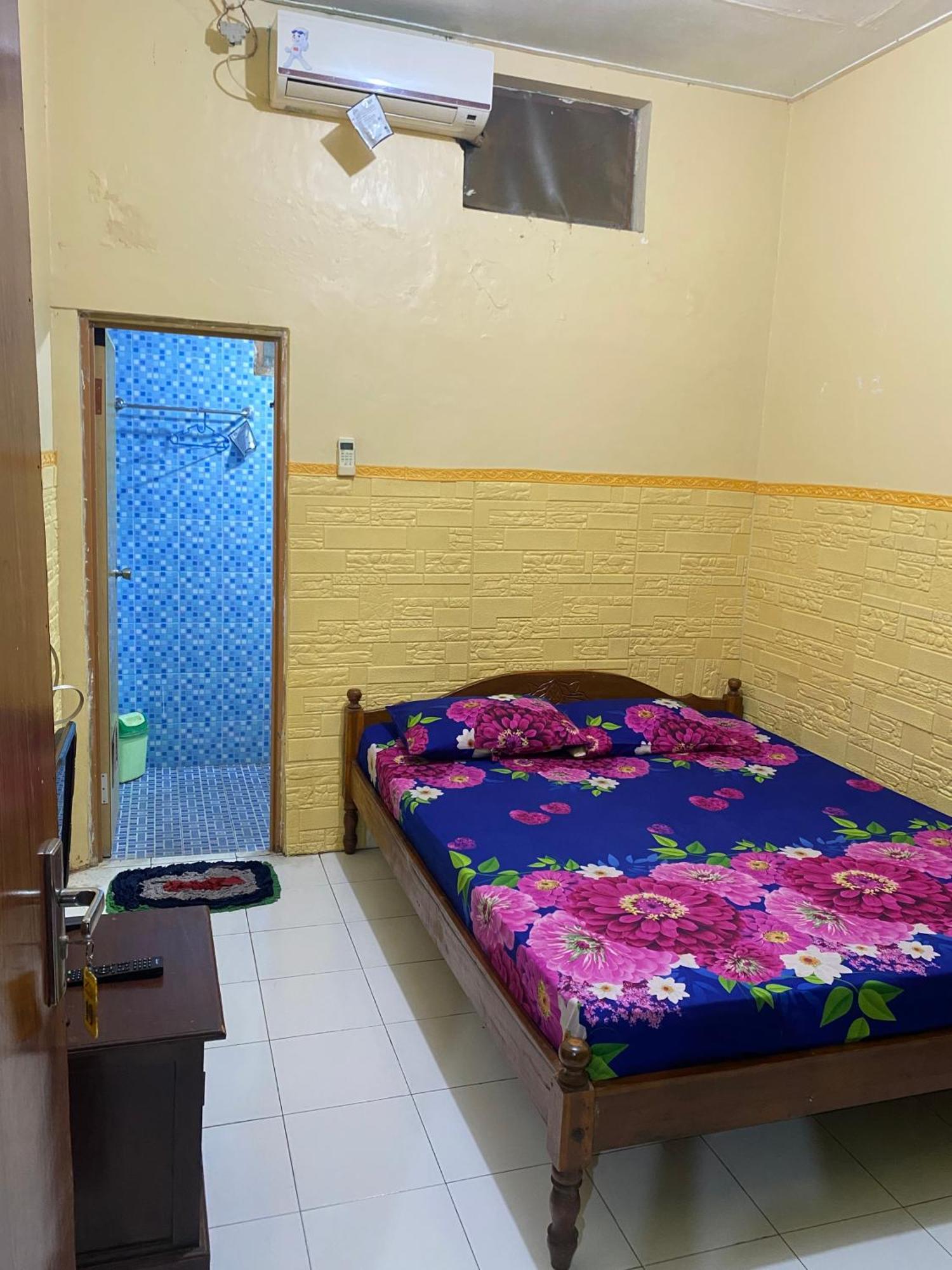 Parikesit Guest House Yogyakarta Luaran gambar