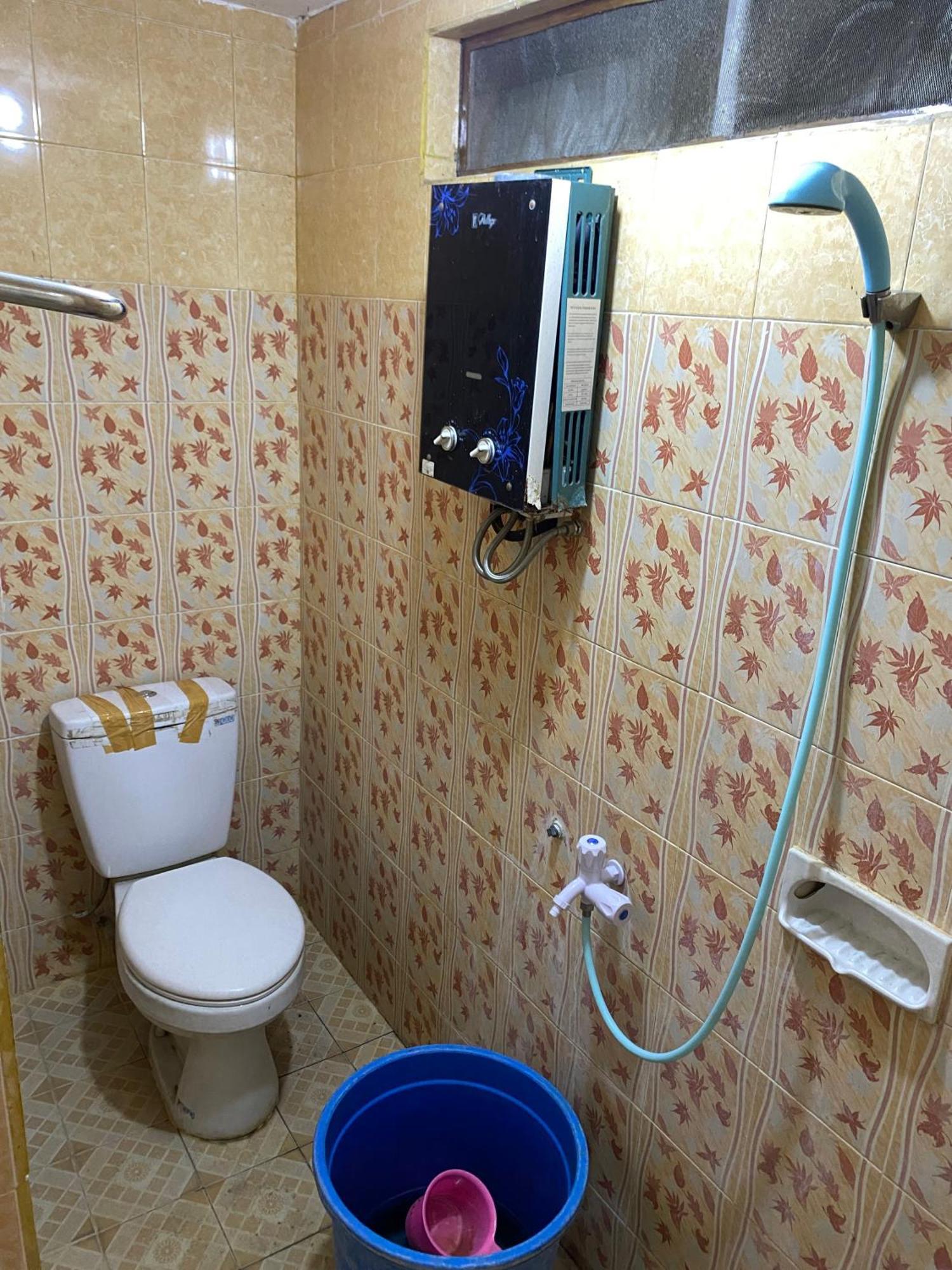 Parikesit Guest House Yogyakarta Luaran gambar