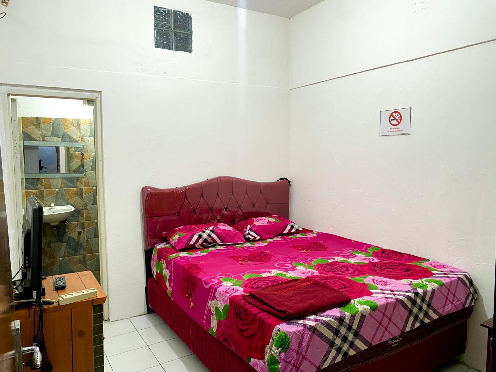 Parikesit Guest House Yogyakarta Luaran gambar